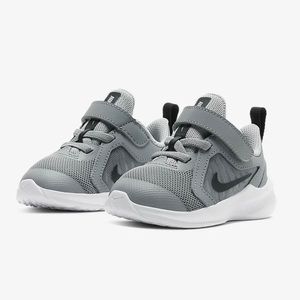 3C Nike Downshifter gray